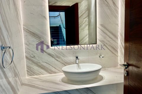 4 bedrooms Apartment in Doha, Qatar No. 58224 11