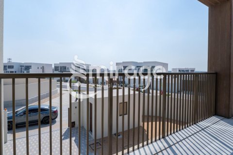 4 غرف نوم فيلا في أبو ظبي, الإمارات العربية المتحدة رقم 81625 3