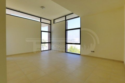 4 bedrooms Villa on the Yas Island, UAE No. 12156 8
