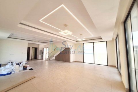 5 bedrooms Villa in Umm Suqeim, UAE No. 32128 2