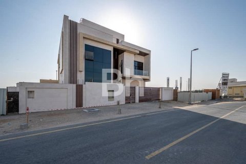 Villa de 6 chambres à Nadd Al Sheba, UAE No. 63754 1