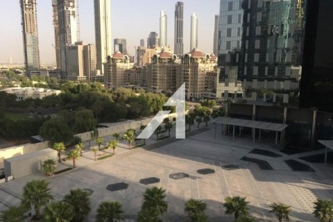 Квартира студия в Central Park Tower, ОАЭ №90876 8