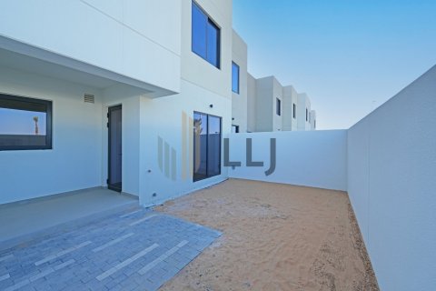 Villa de 3 dormitorios en  Yas Island, UAE No. 46410 3