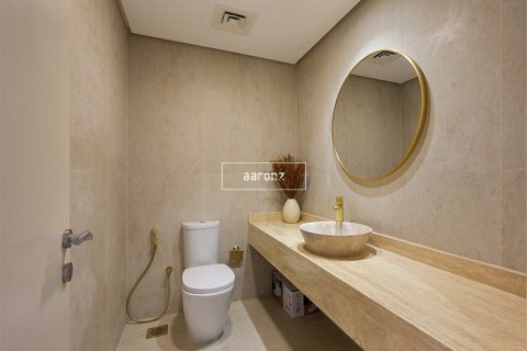 Appartement de 2 chambres à Dubai, UAE No. 102086 17
