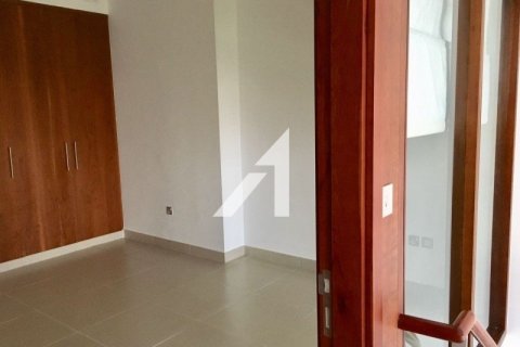 Duplex de 2 dormitorios en Central Park Tower, UAE No. 101801 13