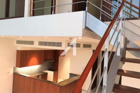 Duplex de 2 dormitorios en Central Park Tower, UAE No. 101801 3
