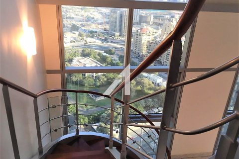 Duplex de 2 dormitorios en Central Park Tower, UAE No. 101801 5