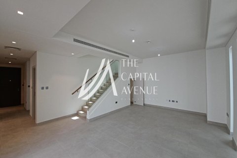 Villa de 5 dormitorios en  Yas Island, UAE No. 86712 3