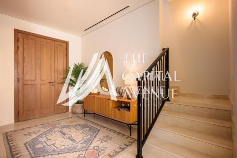 2 bedrooms Townhouse in Khalifa City, UAE No. 86715 4
