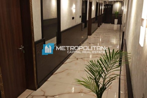 320m² Office in Mussafah, UAE No. 86411 15