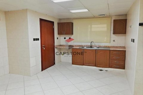 Villa de 4 chambres à Abu Dhabi, UAE No. 86277 18