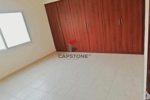 Villa de 4 chambres à Abu Dhabi, UAE No. 86277 17