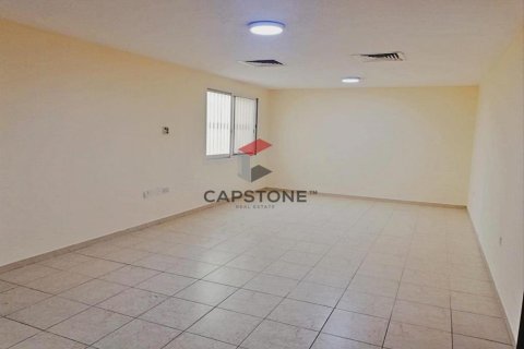 Villa de 4 chambres à Abu Dhabi, UAE No. 86277 15