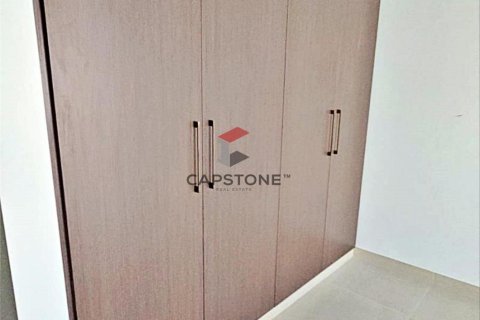 Apartment de 3 dormitorios en Khalifa City, UAE No. 86273 20