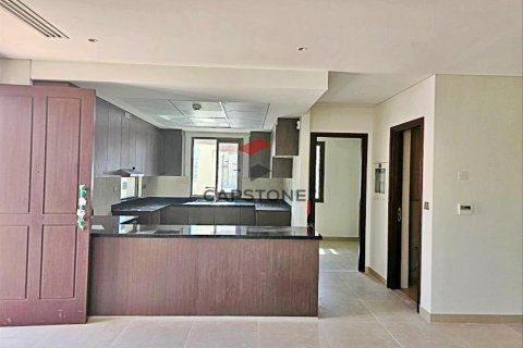 Apartment de 3 dormitorios en Khalifa City, UAE No. 86273 11