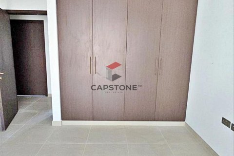 Apartment de 3 dormitorios en Khalifa City, UAE No. 86273 23