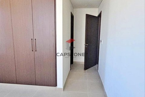 Apartment de 3 dormitorios en Khalifa City, UAE No. 86273 18