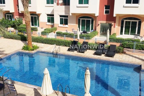 2 bedrooms Apartment in Abu Dhabi, UAE No. 99141 10