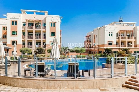 2 bedrooms Apartment in Abu Dhabi, UAE No. 99141 11