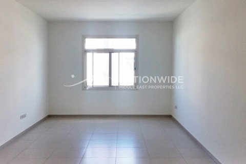 2 bedrooms Apartment in Abu Dhabi, UAE No. 99141 3