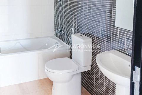 2 bedrooms Apartment in Abu Dhabi, UAE No. 99141 8