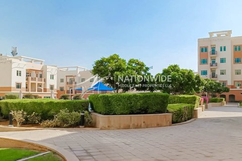 2 bedrooms Apartment in Abu Dhabi, UAE No. 99141 9