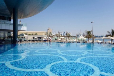 3 bedrooms Apartment in Corniche Road, UAE No. 71626 5