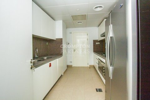 3 bedrooms Apartment in Corniche Road, UAE No. 71626 9