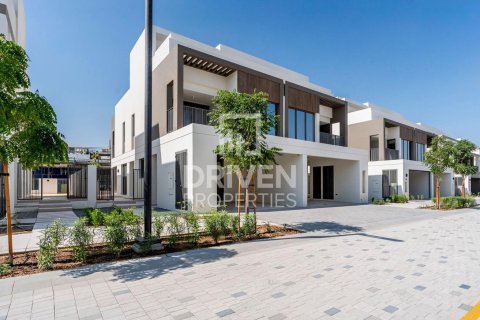Villa de 4 chambres à Aura, UAE No. 84791 29