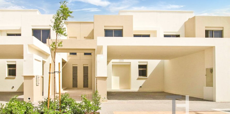 3 bedrooms Townhouse in Hayat Townhouses, UAE No. 74137