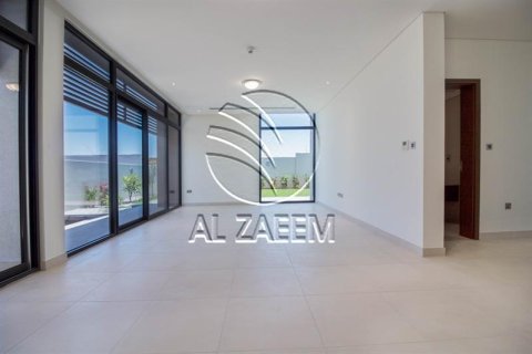 Villa de 4 chambres à Yas Island, UAE No. 91580 6