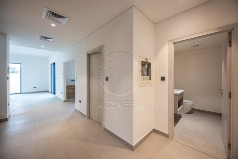 Villa de 4 dormitorios en  Yas Island, UAE No. 91590 26