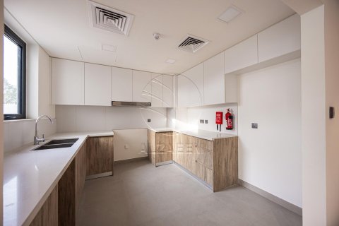 Villa de 4 dormitorios en  Yas Island, UAE No. 91590 16