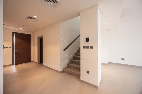 Villa de 4 dormitorios en  Yas Island, UAE No. 91590 14