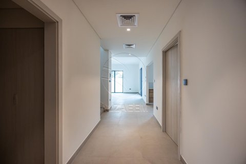 Villa de 4 dormitorios en  Yas Island, UAE No. 91590 18