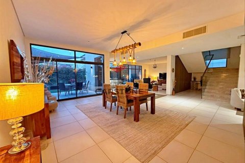 Villa de 4 chambres à Yas Island, UAE No. 86244 10