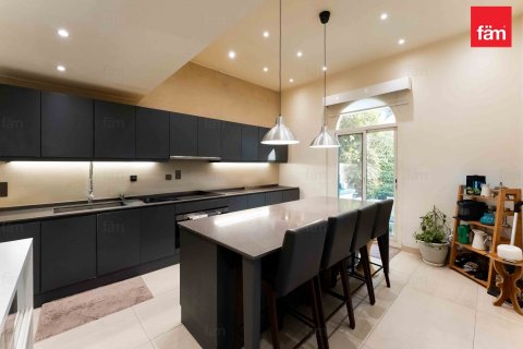 4 bedrooms Villa in Dubai, UAE No. 103966 21