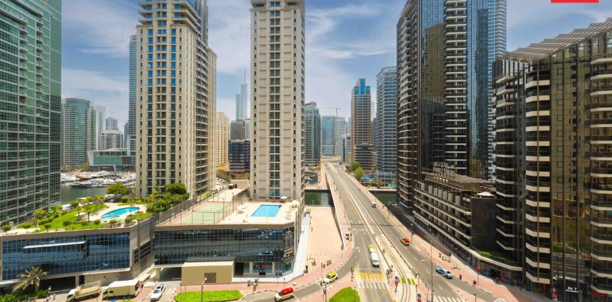 Apartment de 3 dormitorios en Dubai, UAE No. 103949