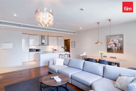 Apartment de 2 dormitorios en Al Wasl, UAE No. 76127 3