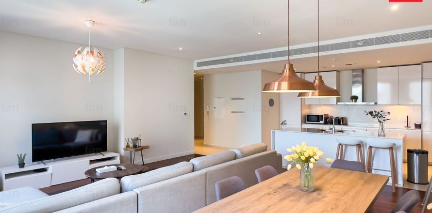 Apartment de 2 dormitorios en Al Wasl, UAE No. 76127