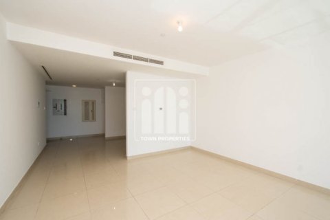 Apartment de 2 dormitorios en SKY TOWER Al Reem Island, UAE No. 95834 4