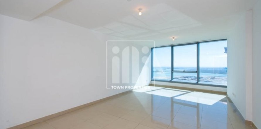 Apartment de 2 dormitorios en SKY TOWER Al Reem Island, UAE No. 95834
