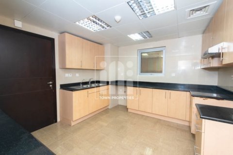Apartment de 2 dormitorios en SKY TOWER Al Reem Island, UAE No. 95834 5
