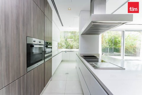 Apartment de 2 dormitorios en Al Barari, UAE No. 90471 9