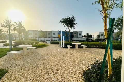 4 bedrooms Villa on the Yas Island, UAE No. 22011 28