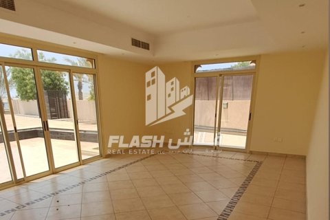 Villa de 5 dormitorios en Al Hamra Village, UAE No. 32492 28