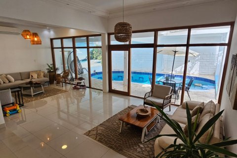 6 bedrooms Villa in Al Qurm, Oman No. 104860 4