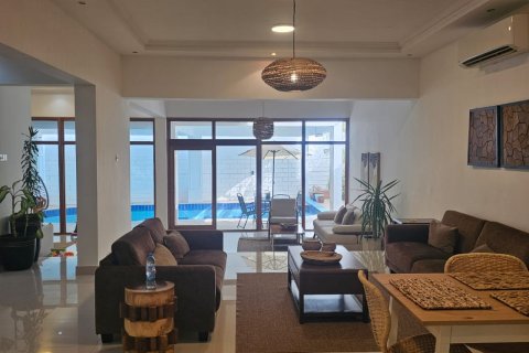 6 bedrooms Villa in Al Qurm, Oman No. 104860 3