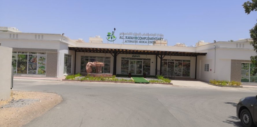 500m² Commercial property in Muscat, Oman No. 104859