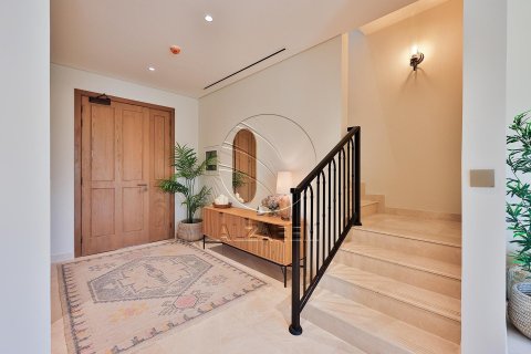 Villa de 5 dormitorios en Khalifa City, UAE No. 90262 12